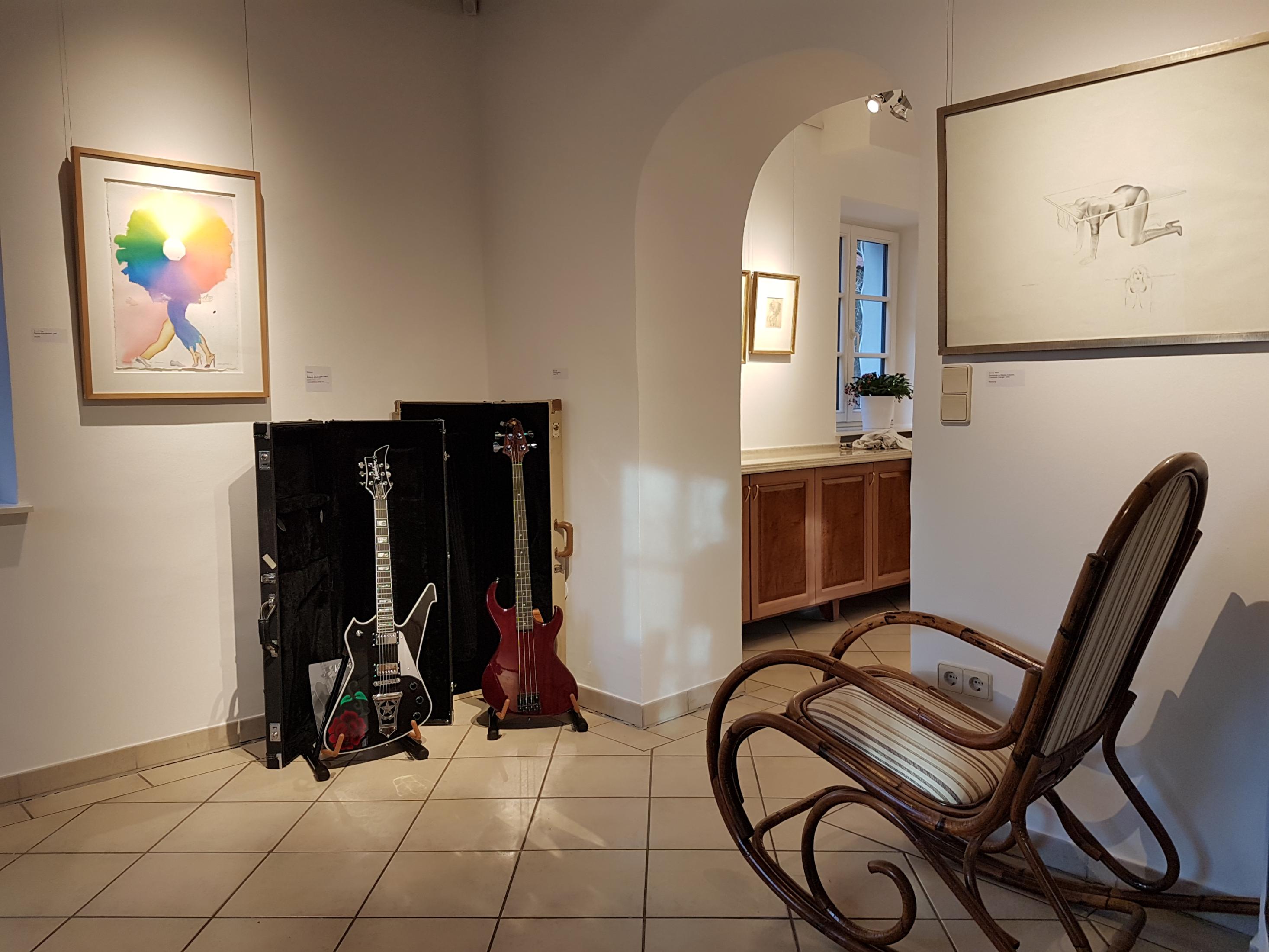 Exhibition view "Stars & Guitars", Infeld Haus der Kultur Halbturn, 2021